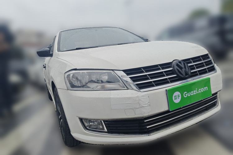 Used Volkswagen Lavida 2013 1.4TSI DSG Comfort Edition Front Right 45 Deg