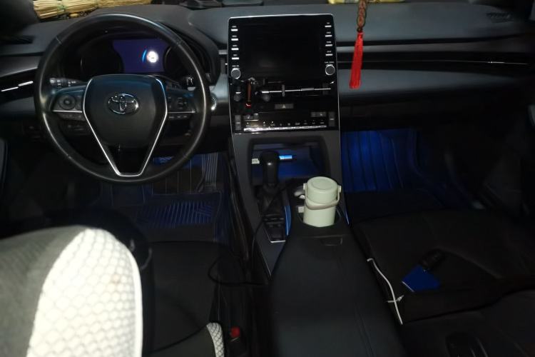 Used Toyota Avalon 2021 2.5L Touring Prestige SPORT Edition Center Console