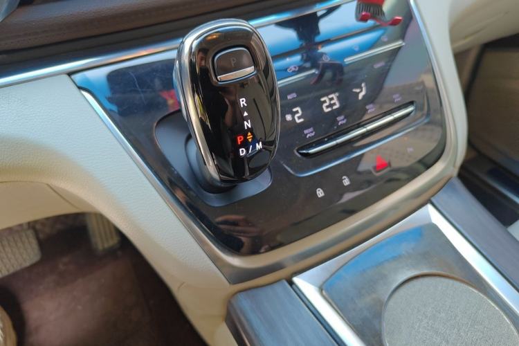 Used Buick GL8 2020 Land Cruiser Executive Class 652T Comfort Model
