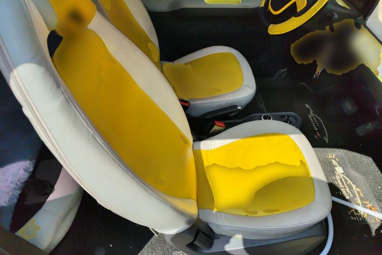 Used Wuling Hongguang MINIEV 2021 Macaron Premium Model – Lithium-NMC Right Front Seat