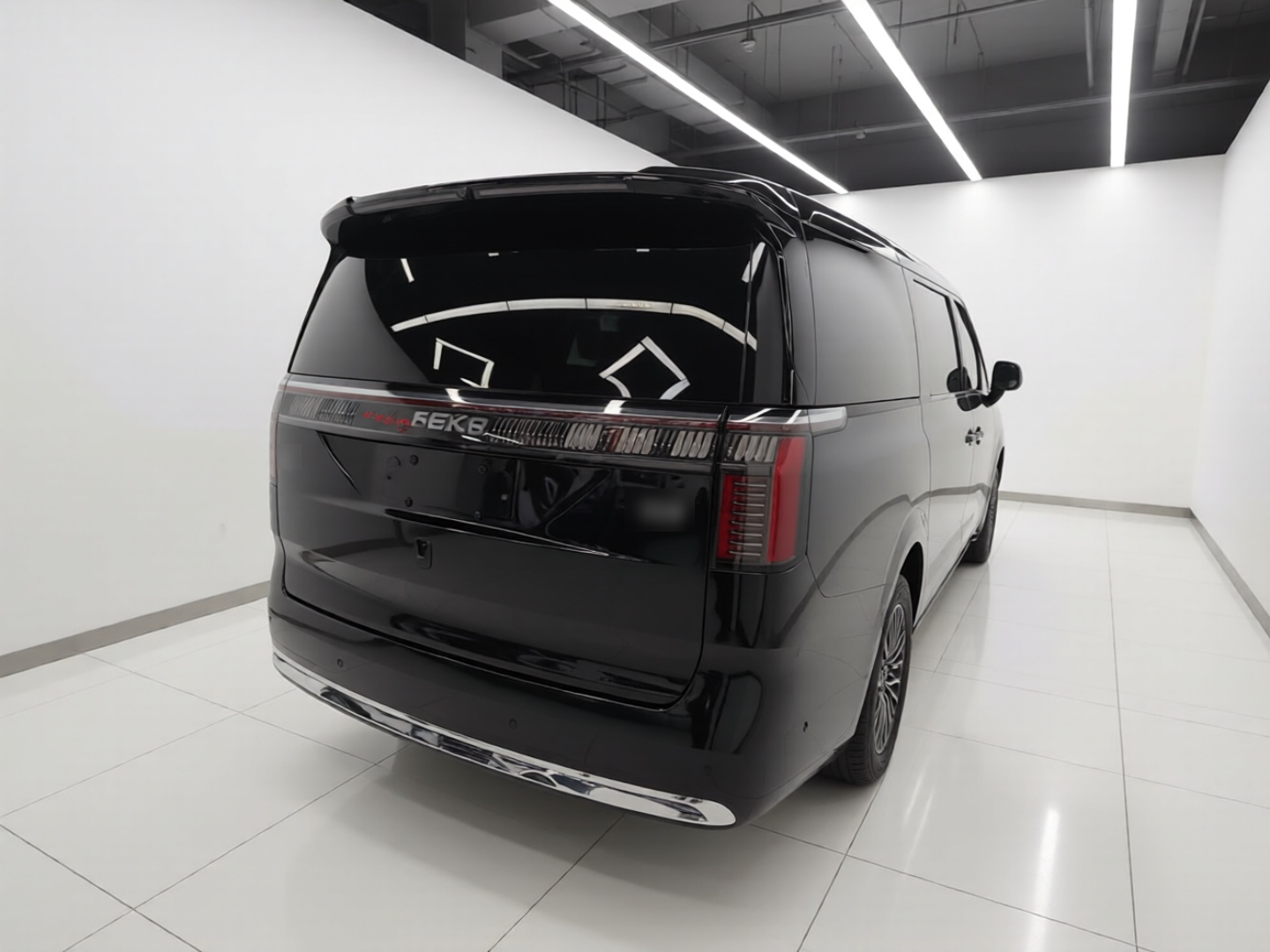 Zeekr 009 2024 Six-Seat Executive Version 4WD 108 kWh — снимка 6