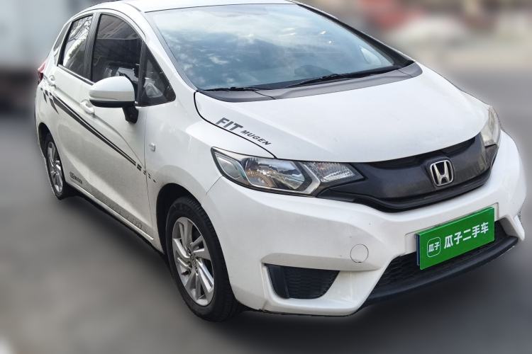 Used Honda Fit 2016 1.5L LX CVT Comfort Model Front Right 45 Deg