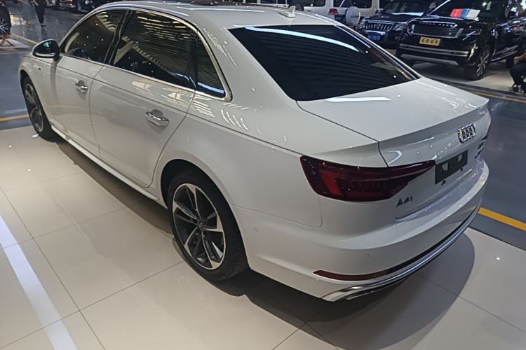 Used Audi A4L 2019 40 TFSI Fashion Edition China VI Emission Standard
