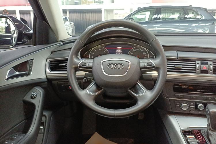 Used Audi A6L 2018 30th Anniversary Edition 35 TFSI Fashion Model
