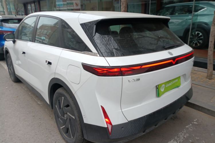 Used Venucia VX6 2023 520 Max
