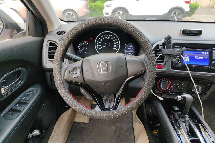 Used Honda Vezel 2017 1.8L CVT Front-Wheel Drive Pioneer Edition Steering Wheel