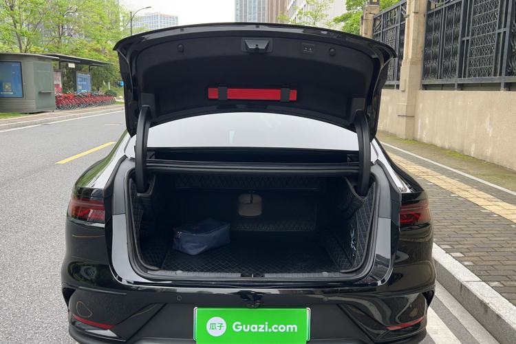 Used BYD Han 2024 DM-i Glory Edition 200KM Flagship Model Trunk