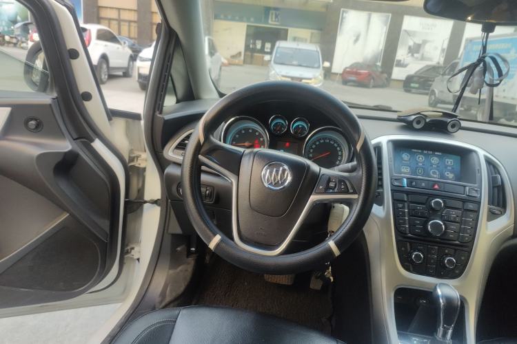 Used Buick GT 2014 XT 1.6L Automatic Fashion Edition
