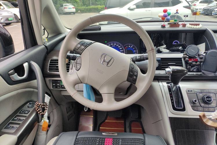 Used Honda Elysion 2015 2.4L VTi-S Prestige Edition Steering Wheel