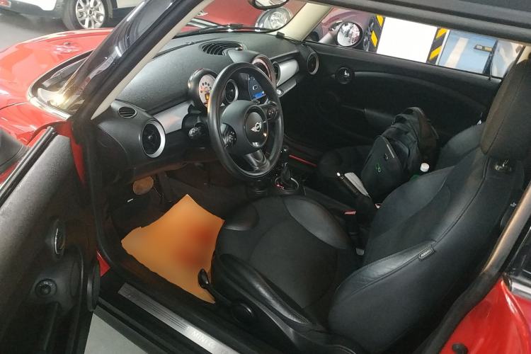 Used MINI MINI 2011 1.6L COOPER Fun