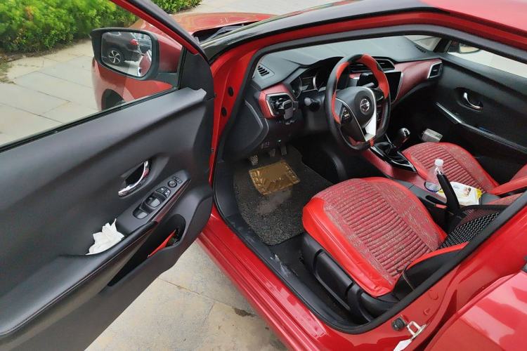 Used Nissan Lannia 2016 1.6L Manual Cool Edition Driver Seat