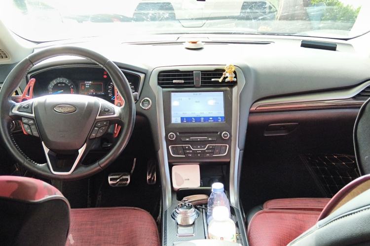 Used Ford Mondeo 2018 EcoBoost 180 Smart Control Fashion Model China V Standard Center Console