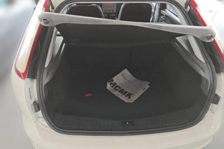 Used Ford Focus 2013 Hatchback Classic 1.8L Automatic Base Model
