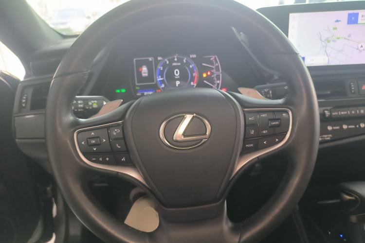 Used Lexus ES 2023 200 Excellence Edition Steering Wheel