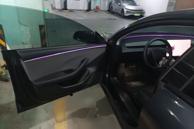 Used Tesla Model 3 2025 Rear-Wheel-Drive Version
