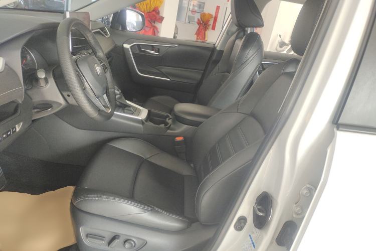 Used Toyota Wildlander 2020 2.0L CVT 4x4 Luxury Edition
