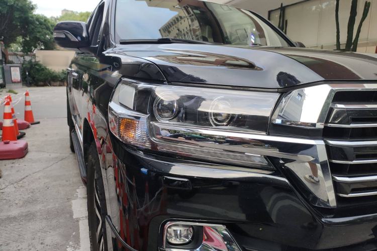 Used Toyota Land Cruiser 2018 5.7L VX-S 7-Seater Middle East Version Right Front Headlight