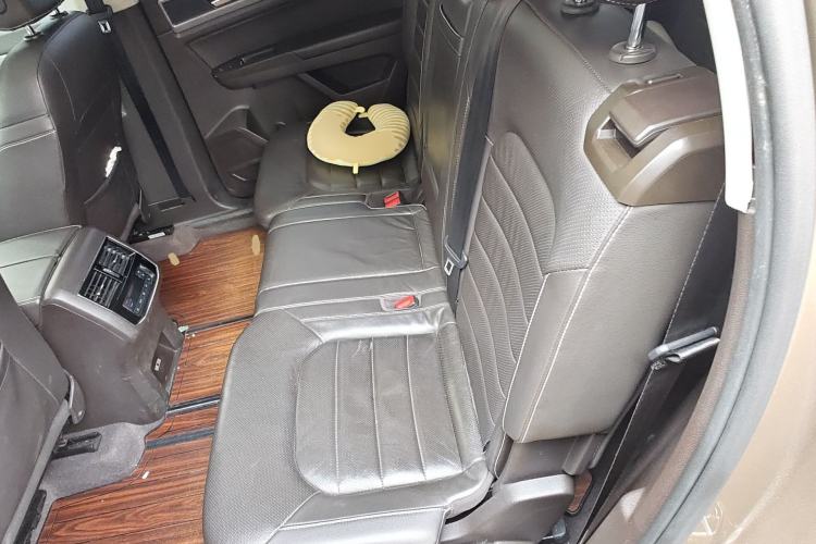 Used Volkswagen Teramont 2017 380TSI Four-Wheel Drive Luxury Edition Left Rear Seat