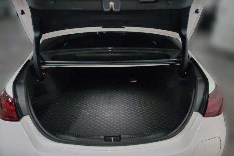 Used Mercedes-Benz C-Class New Energy 2023 C 350 eL Trunk