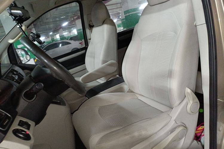 Used SAIC MAXUS G10 2014 2.0T Automatic Elite Edition
