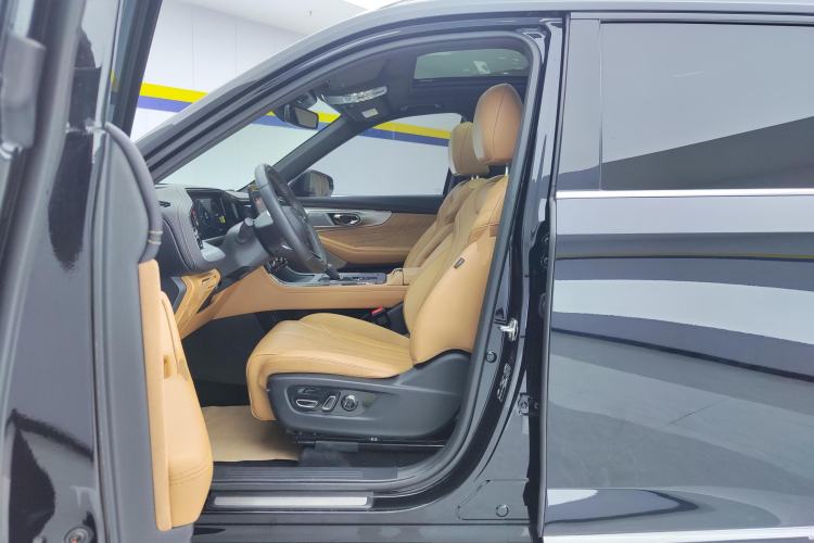 Used GAC Trumpchi ES9 2024 PHEV with 143 km Max