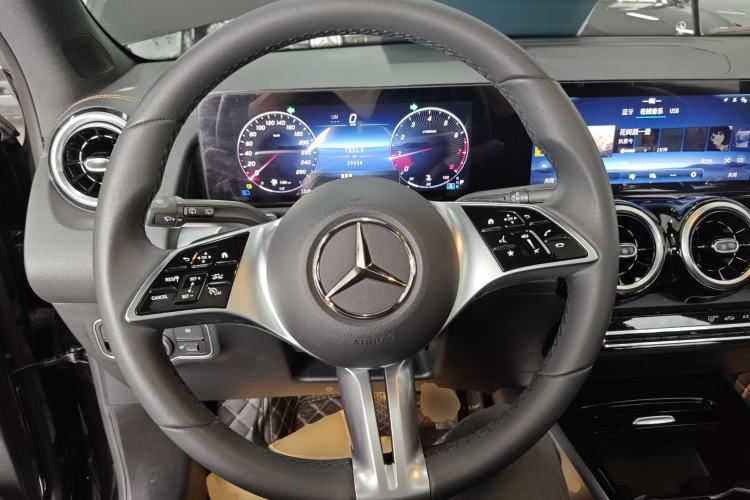 Used Mercedes-Benz GLB 2024 Refresh GLB 200 Fashion Edition