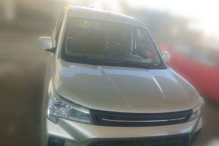 Used Dongfeng Fengon 380 2022 1.5L Luxury Edition Passenger Vehicle 5 Seats