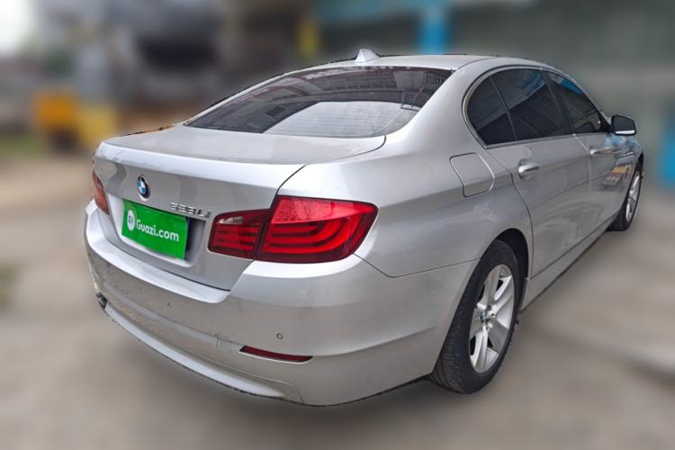 Used BMW 5 Series 2011 528Li Leading Model

