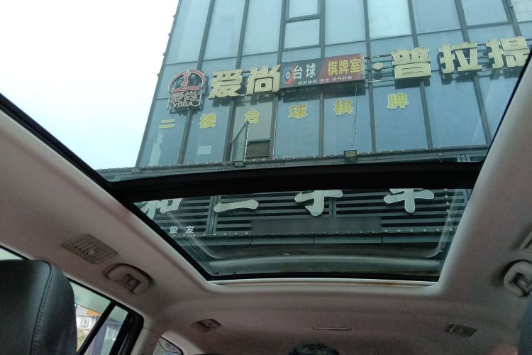 Used Roewe RX8 2019 30T Smart Connectivity Two-Wheel Drive Supreme Flagship Edition