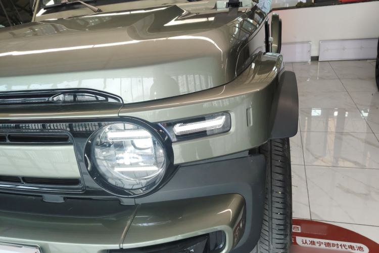 Used iCAR V23 2025 501 Four-Wheel Drive Intelligent Driving Version Left Front Headlight