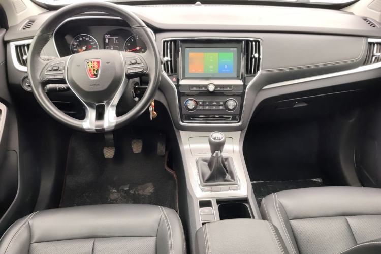 Used Roewe RX5 2018 20T Two-Wheel Drive Manual Flagship Edition
