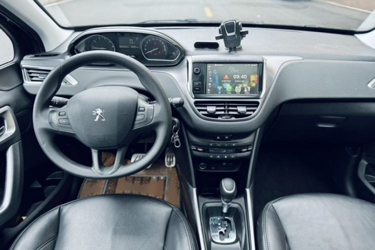 Used Peugeot 2008 2014 1.6L Automatic Fashion Edition Exterior 5