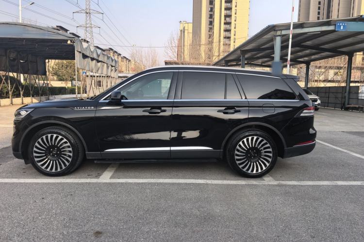 Used Lincoln Aviator 2020 3.0T V6 Four-Wheel Drive Premium Edition Exterior 5
