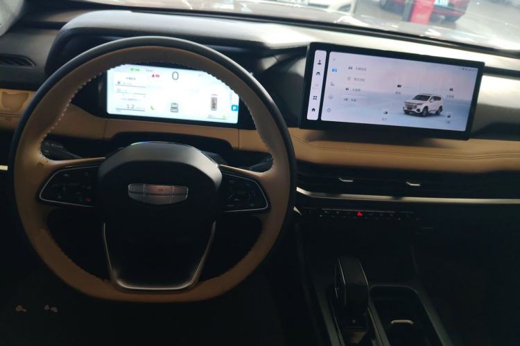 Used Geely Auto Haoyue L 2023 2.0T DCT Flagship Version
