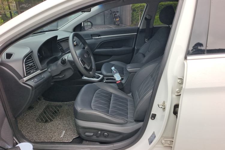 Used Hyundai Elantra (6th Generation / Lingdong) 2016 1.6L Automatic ZhiXuan · Luxury Version Left Front Seat