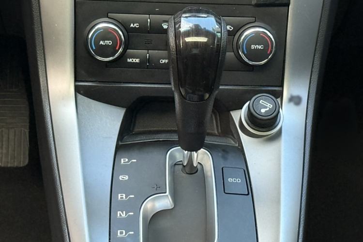 Used Chevrolet Captiva 2014 2.4L 4x4 Flagship Edition 7 Seats