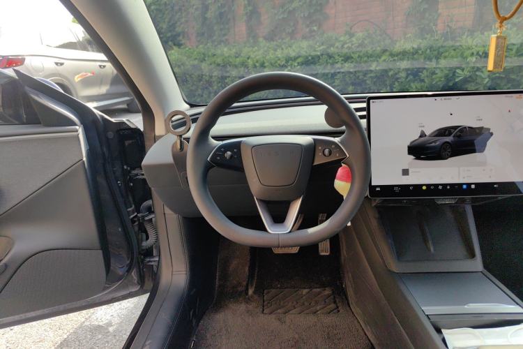 Used Tesla Model 3 2025 Rear-Wheel-Drive Version Steering Wheel