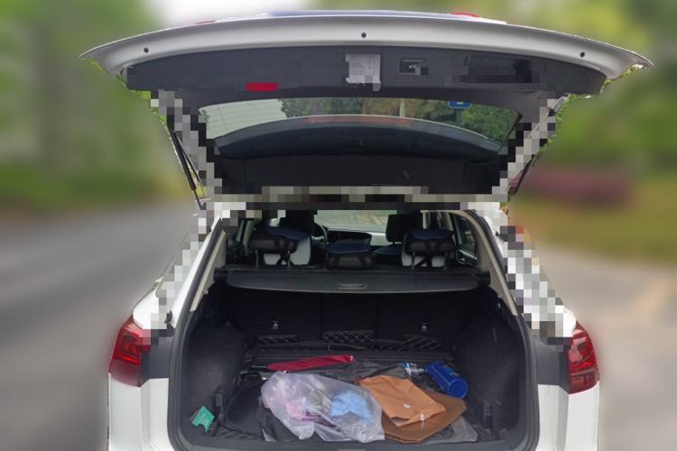 Used Volkswagen Tayron 2020 280TSI Two-Wheel Drive Luxury Connect Edition Trunk