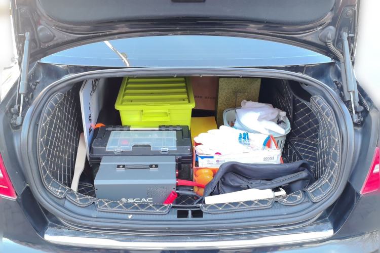 Used Audi A6L 2011 2.7 TDI Comfort Model Trunk