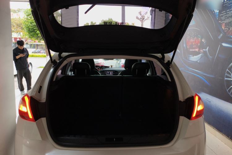 Used Peugeot 308S 2015 1.2T Automatic Jingchi Edition Trunk