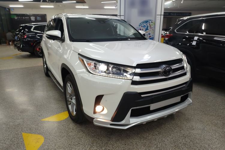 Used Toyota Highlander 2018 2.0T Four-Wheel Drive Luxury Version 7 Seats China VI Standard