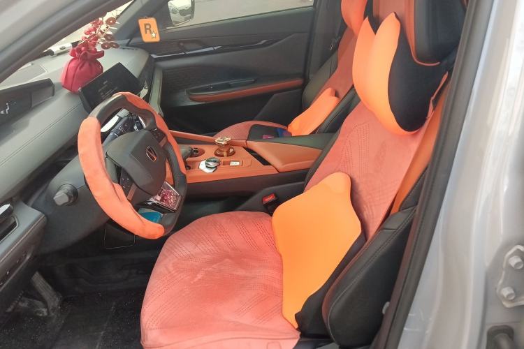 Used CHANGAN UNI-V iDD 2023 ZhiDian iDD 1.5T 113km Smart & Fun Version