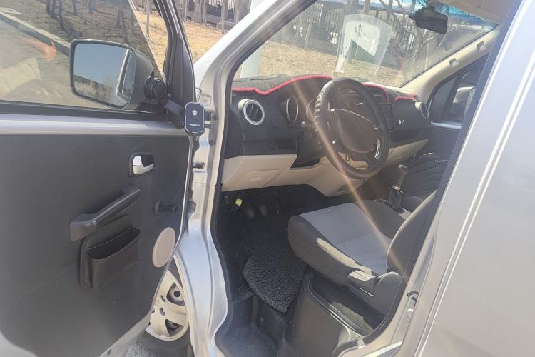 Used CHANGAN KAICHENG Ruixing M80 2018 1.5L Base Model Van Semi-Blind Window Flat Roof Rear-Hinged Doors 4G15S Driver Seat