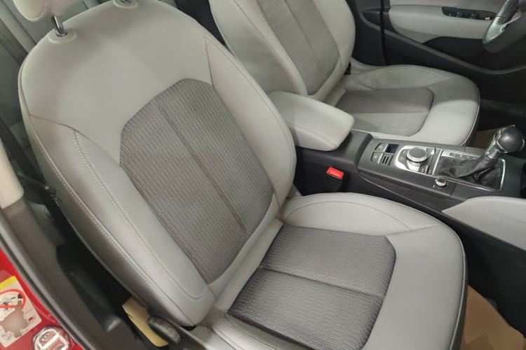 Used Audi A3 2019 Limousine 35 TFSI Fashion Edition China VI Emission Standard
