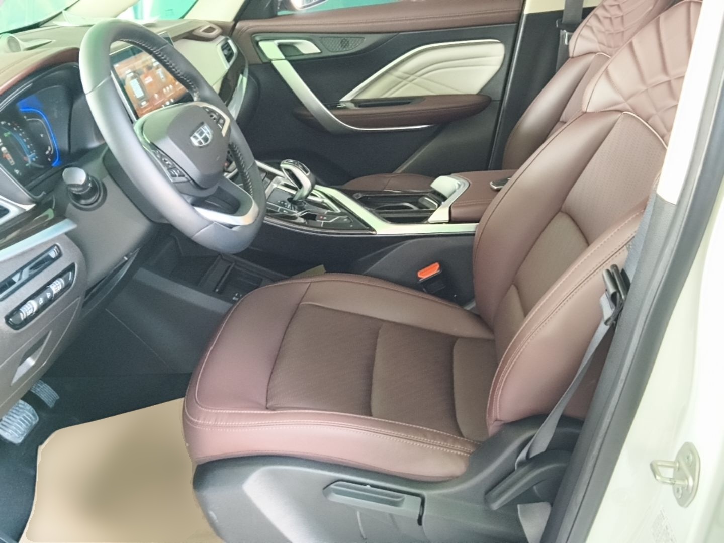 Geely Auto Jiajie 2022 1.8TD DCT Platinum Comfort Model — снимка 17
