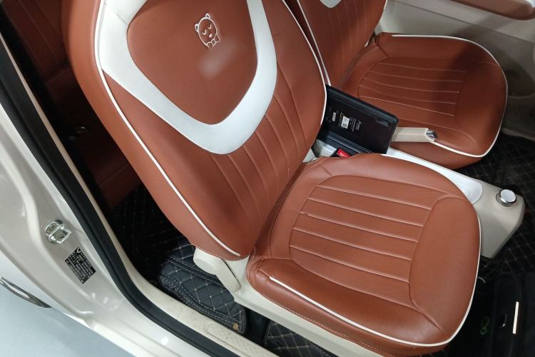 Used Wuling Hongguang MINIEV 2024 3rd Generation 215km Advanced Version Right Front Seat