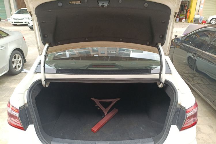 Used CHANGAN Eado DT 2018 1.6L Automatic Smart Enjoyment Model Trunk