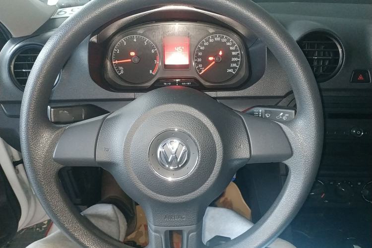 Used Volkswagen Jetta 2015 1.6L Automatic Fashion Model
