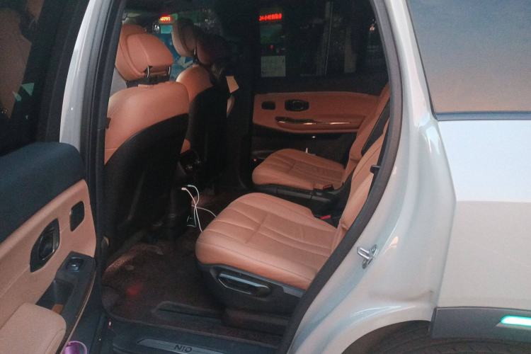 Used Nio ES8 2022 100 kWh Six-Seater Version Left Rear Seat