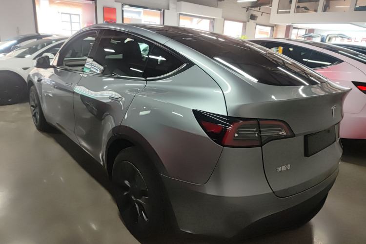 Used Tesla Model Y 2024 Rear-Wheel-Drive Version

